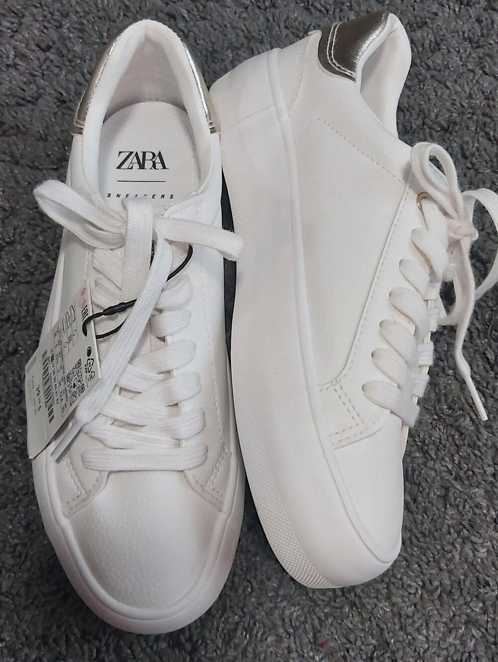 New ZARA Sneakers size 6